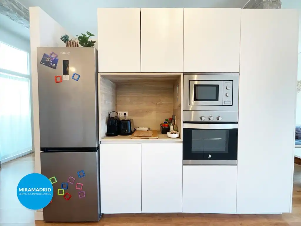 Cocina de Piso de alquiler en Madrid con Aire acondicionado, Terraza y Amueblado