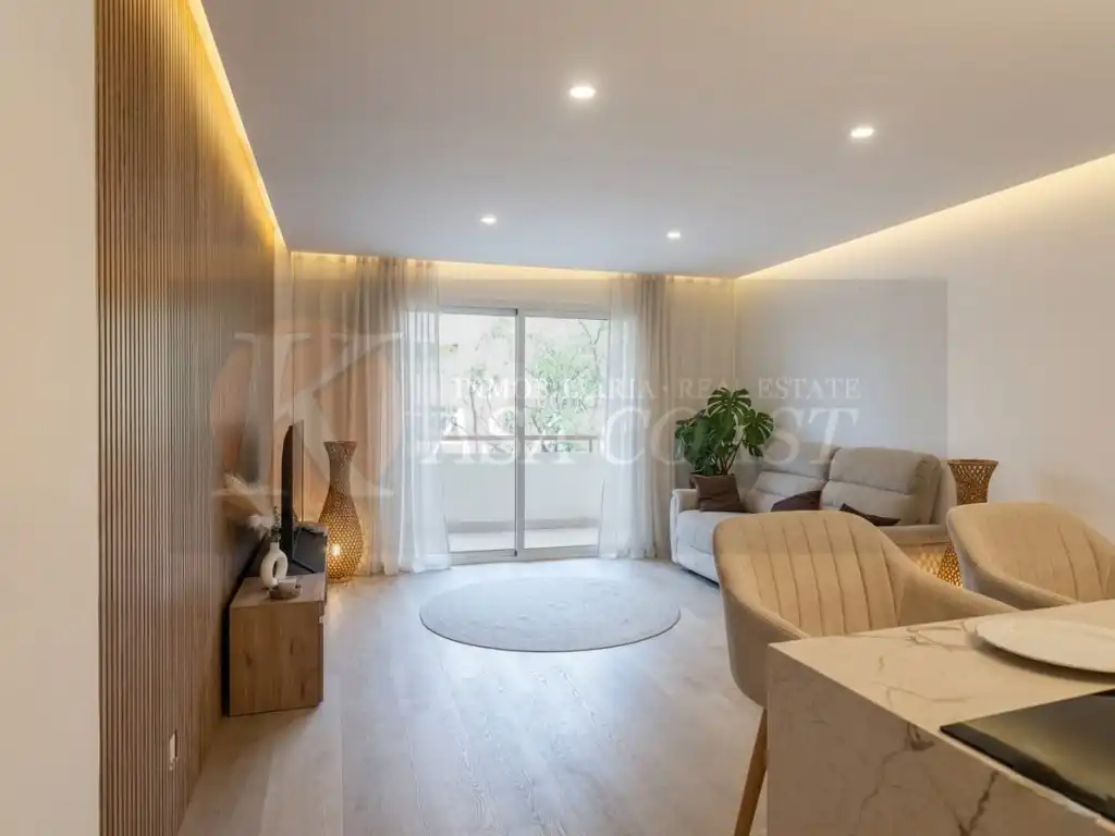 Sala de estar de Piso en venta en Fuengirola con Aire acondicionado, Calefacción y Terraza