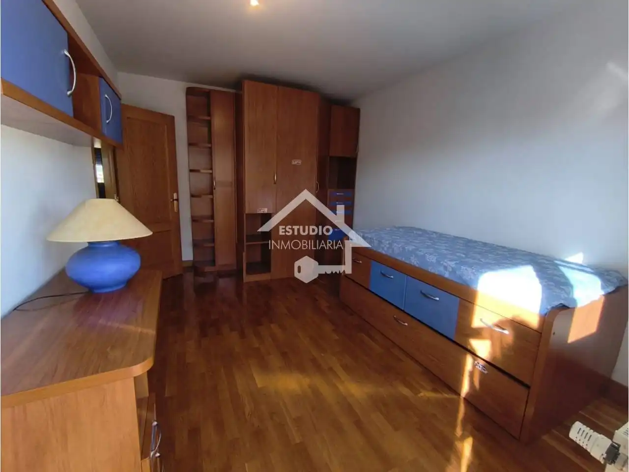Habitación de Casa adosada en venta en Mendavia con Calefacción, Jardín privado y Parquet