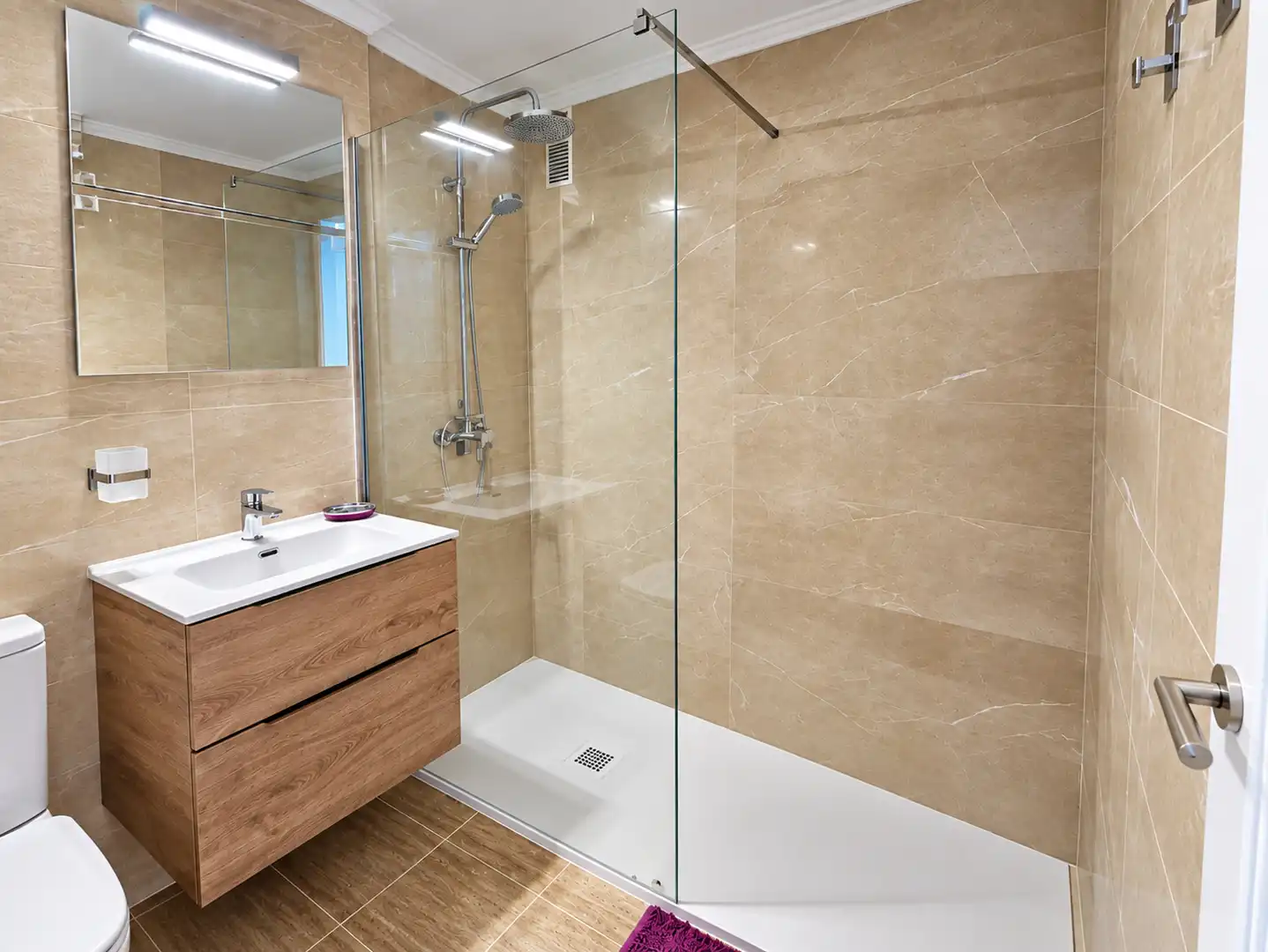 Flat for rent in Calle Paseo del Ferrocarril, El Astillero