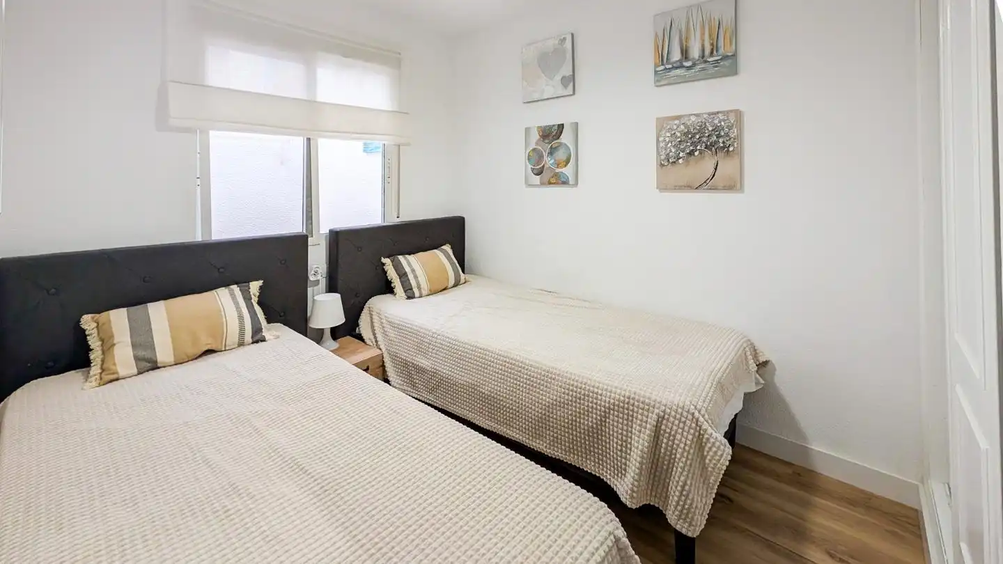 Habitación de Casa adosada en venta en Santa Pola con Terraza, Piscina y Piscina comunitaria