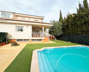 Swimming pool of Single-family semi-detached for sale in Mutxamel  with Air Conditioner, Heating and Private garden