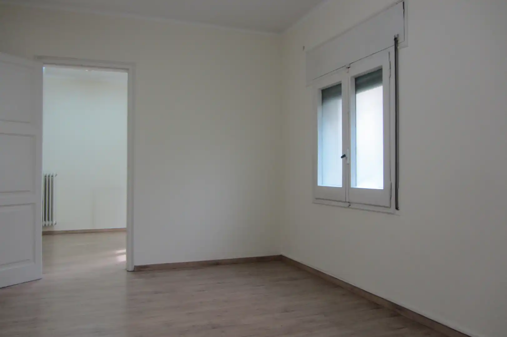 Bedroom of Office for rent in Girona  with Air Conditioner and Storage room