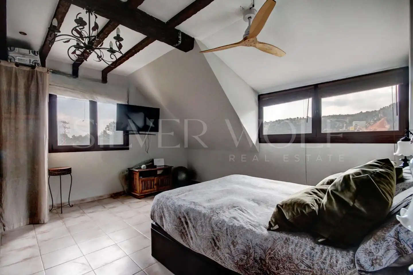 Habitación de Casa o chalet en venta en Vallirana con Aire acondicionado, Calefacción y Jardín privado