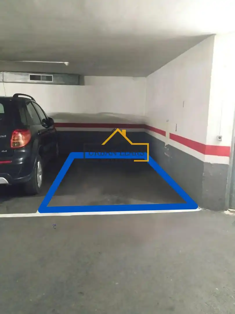 Aparcament de Garatge en venda en Barcelona