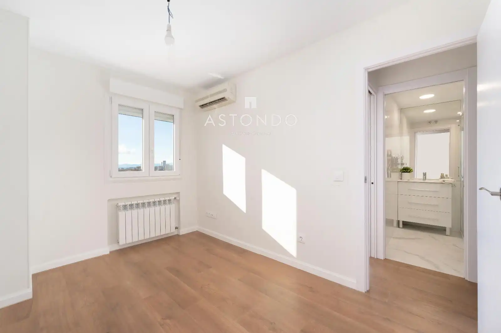 Habitación de Piso de alquiler en Madrid con Aire acondicionado, Calefacción y Piscina