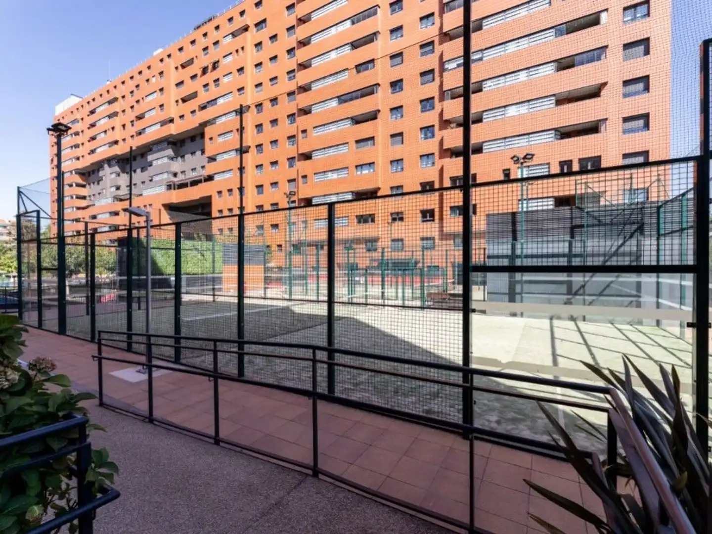 Vista exterior de Pis en venda en Madrid amb Aire condicionat, Terrassa i Traster
