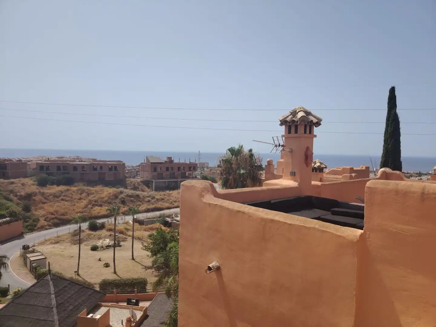 Vista exterior de Casa o xalet en venda en Mijas amb Calefacció, Jardí privat i Terrassa