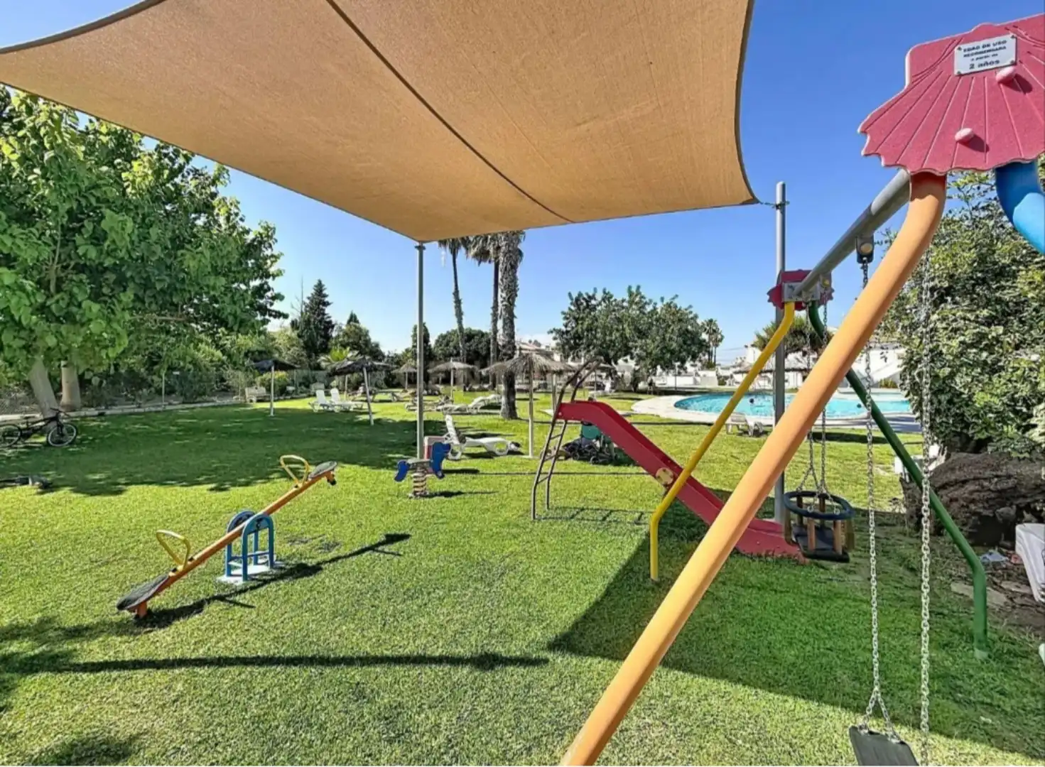 Piscina de Apartament en venda en Torrevieja amb Aire condicionat i Terrassa