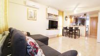 Living room of House or chalet for sale in Santa Oliva  with Air Conditioner, Heating and Private garden