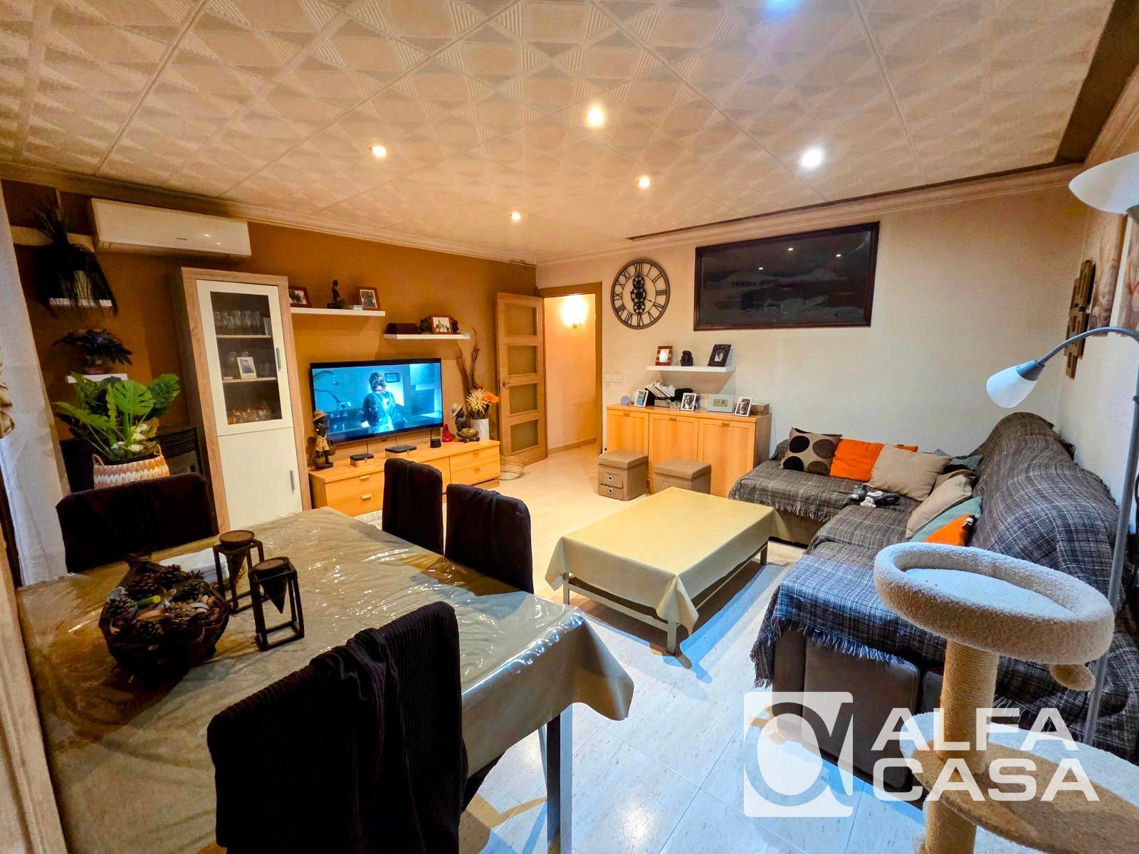 Living room of Flat for sale in Blanes  with Air Conditioner, Heating and Storage room