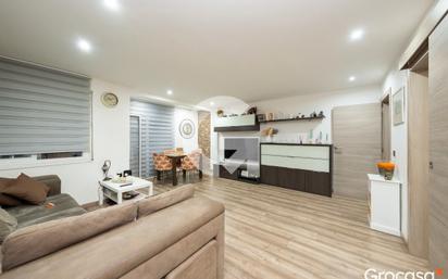 Living room of Planta baja for sale in Viladecans  with Air Conditioner, Terrace and Balcony