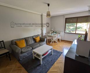 Living room of Flat to rent in Salamanca Capital  with Balcony