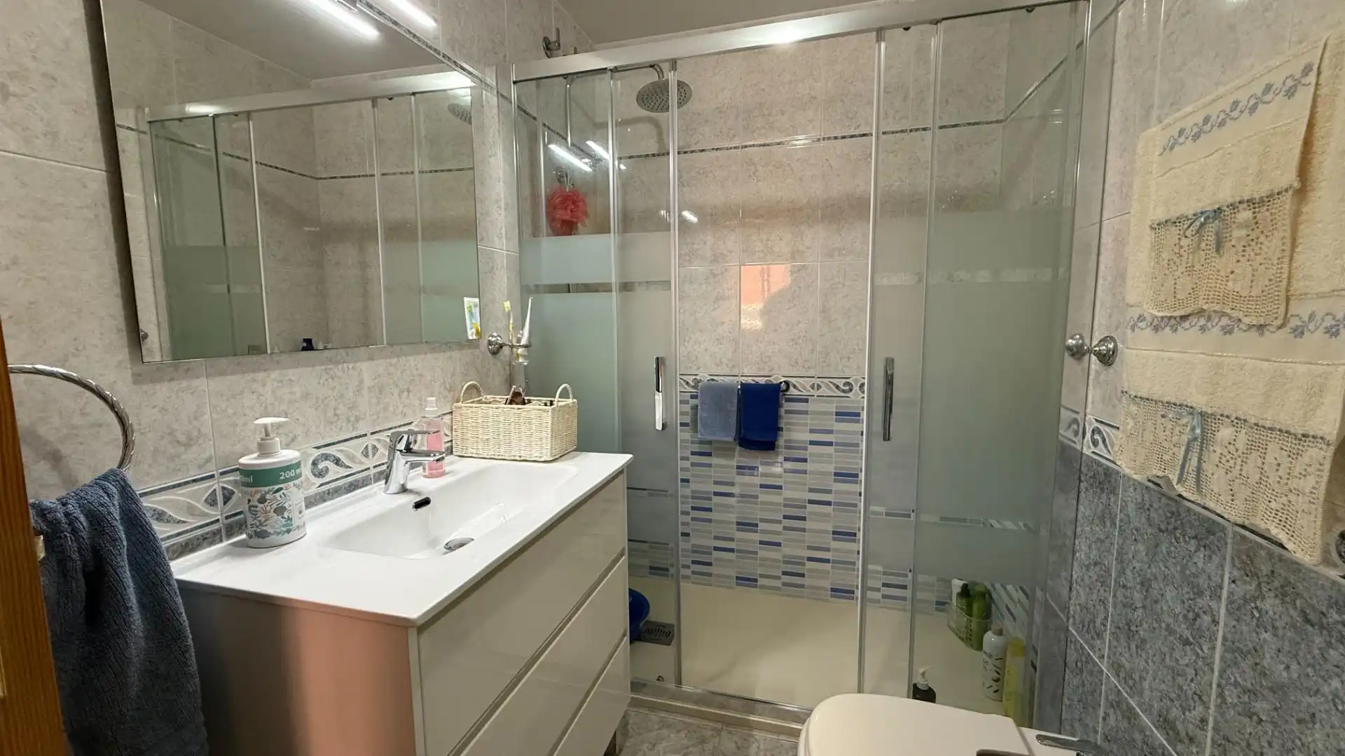 Bathroom of Flat for sale in Águilas  with Air Conditioner, Terrace and Storage room