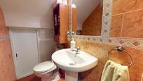 Bathroom of Single-family semi-detached for sale in  Córdoba Capital  with Air Conditioner, Heating and Private garden