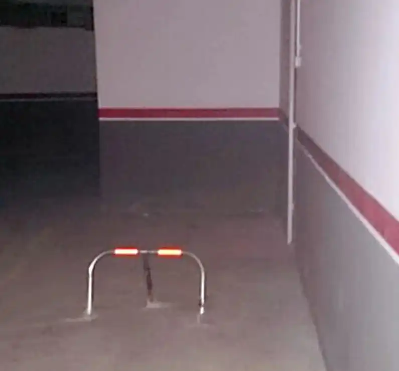 Parkplatz von Garage zum Verkauf in Maials