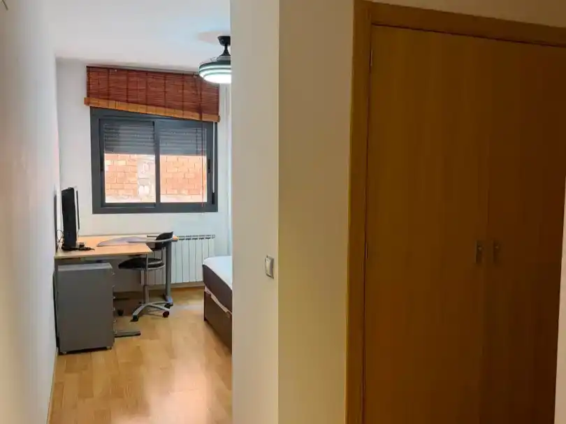 Dormitori de Pis en venda en Linares amb Aire condicionat i Balcó