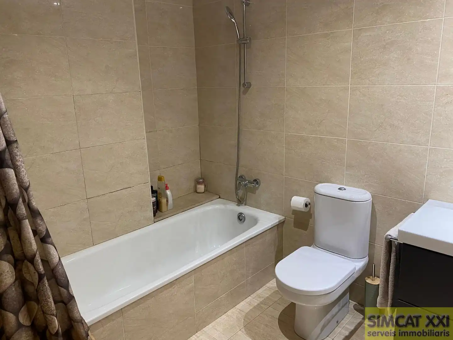 Bathroom of Flat for sale in Navata  with Heating, Storage room and Community pool