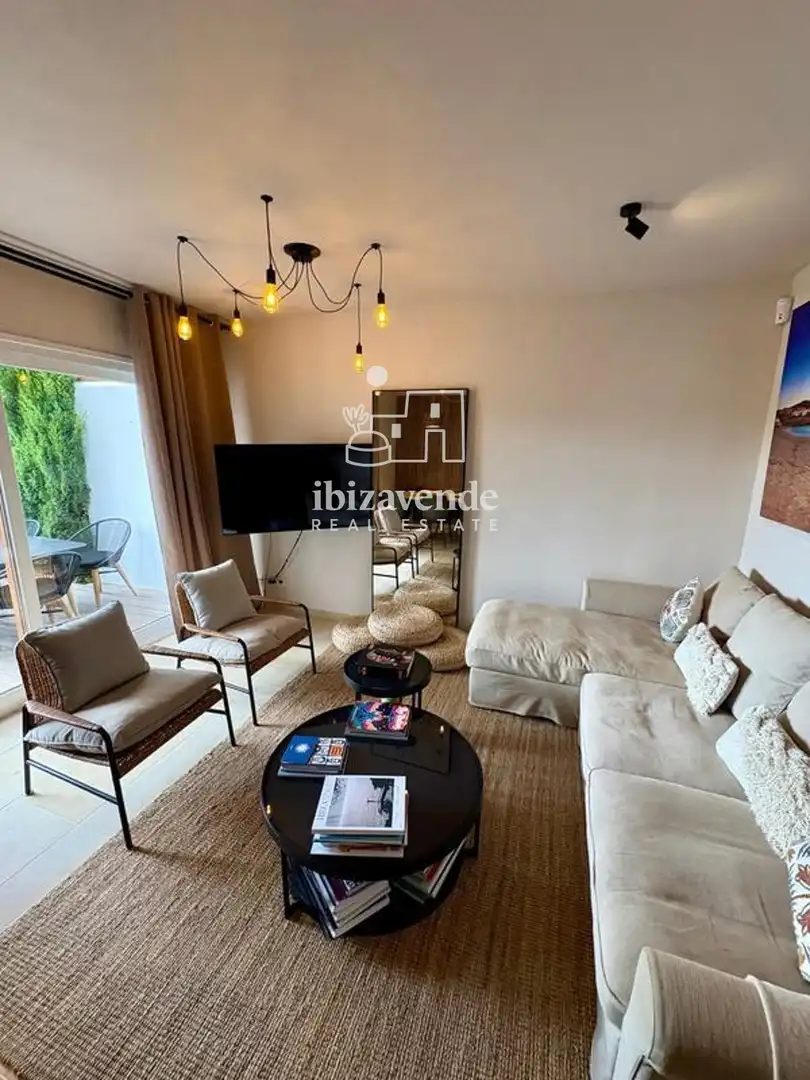 Casa adosada en venta en Mont Blanc, Santa Eulària