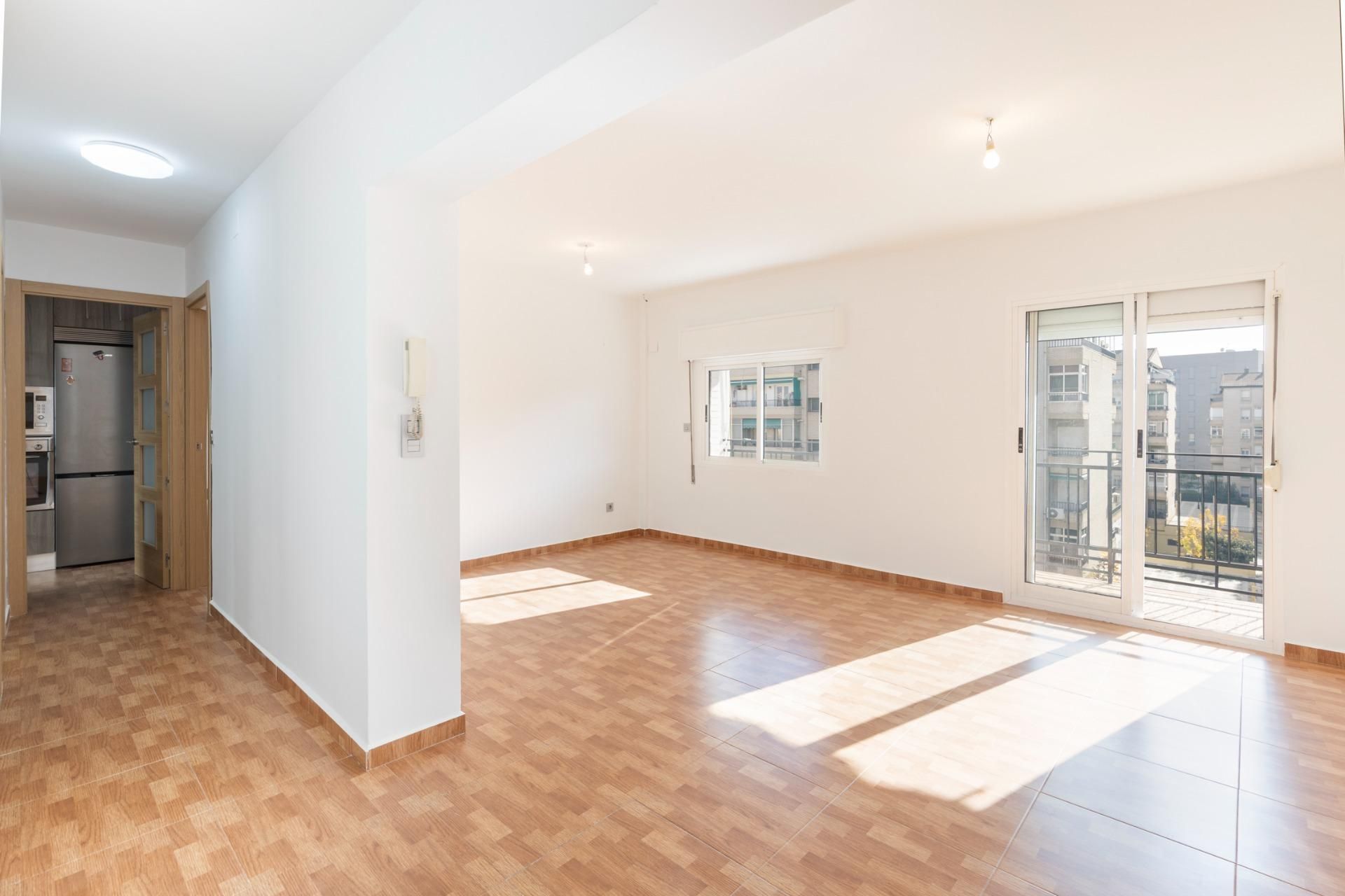 Pis en venda en  Granada Capital amb Balcó