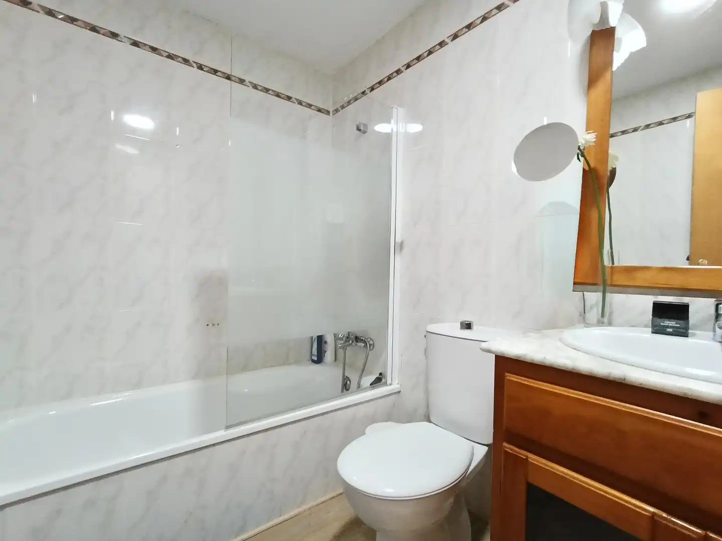 Baño de Piso en venta en Alicante / Alacant con Calefacción, Jardín privado y Piscina comunitaria