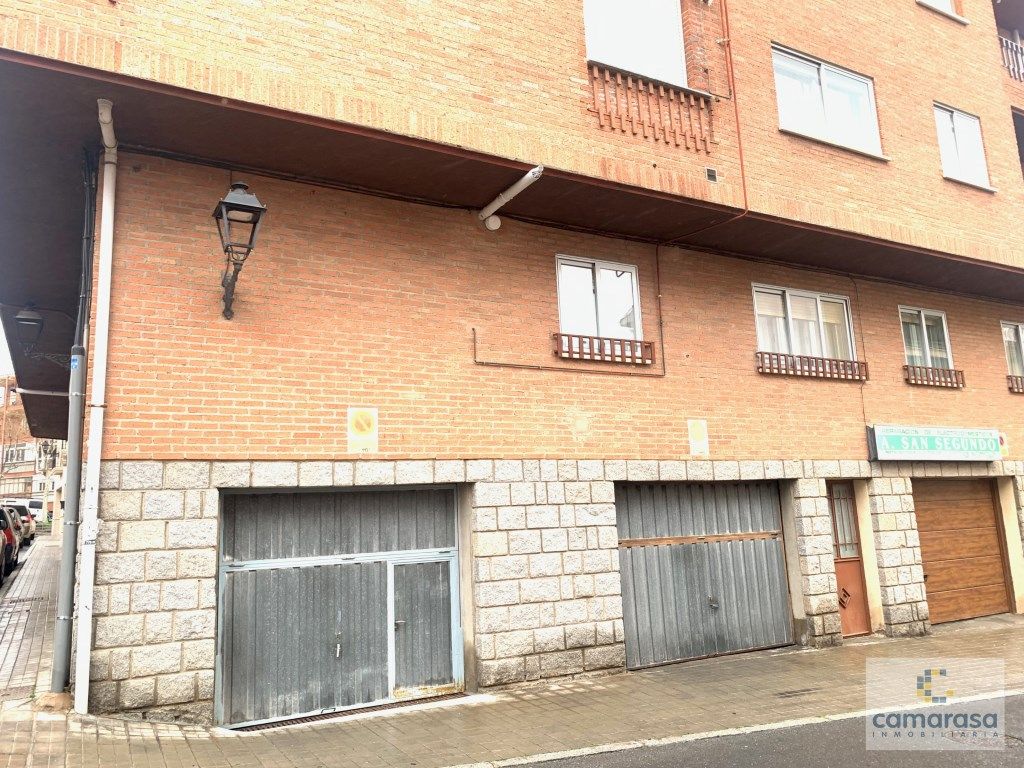 Aparcament de Local en venda en Ávila Capital