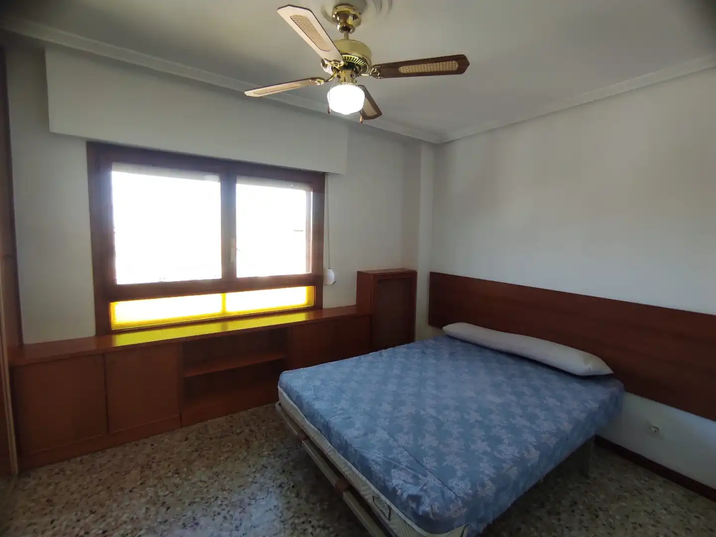 Bedroom of Flat for sale in Zaragoza  with Air Conditioner, Heating and Oven