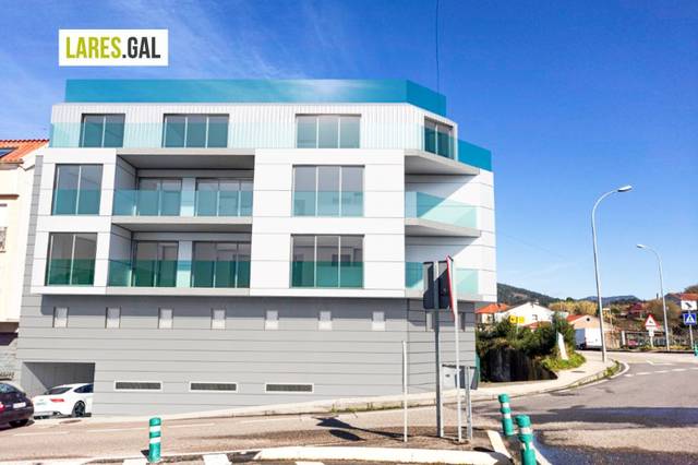 Piso en Venta en Avenida Xosé María Castroviejo en Coiro