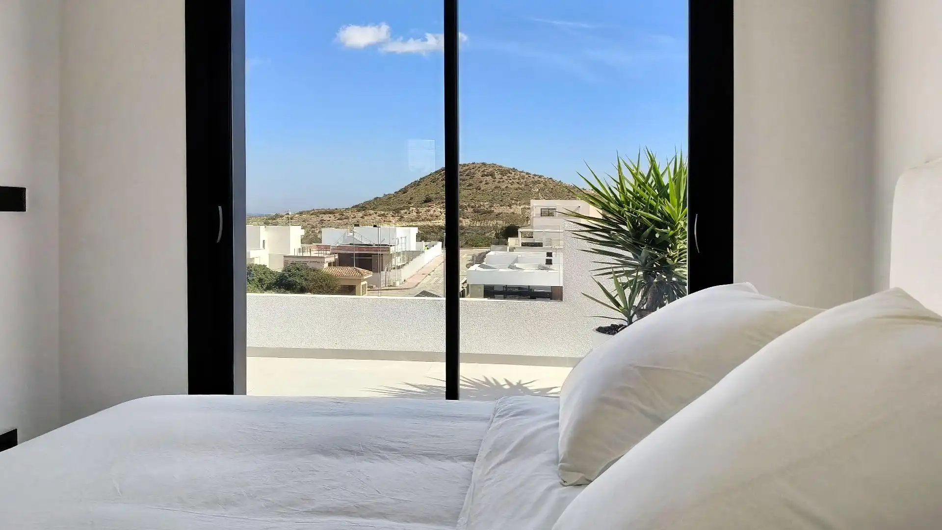 Dormitori de Casa o xalet en venda en Rojales amb Aire condicionat, Jardí privat i Terrassa