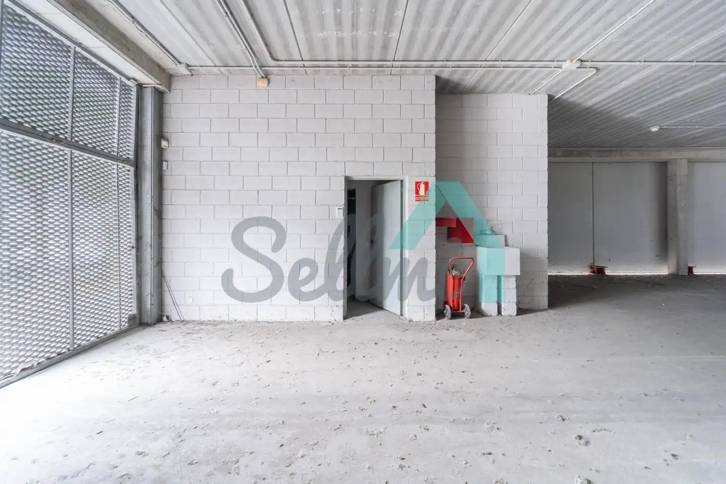 Nave industrial en venta en Oviedo 