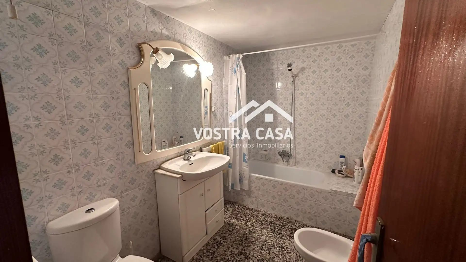 Bathroom of Detached homes for sale in Requena