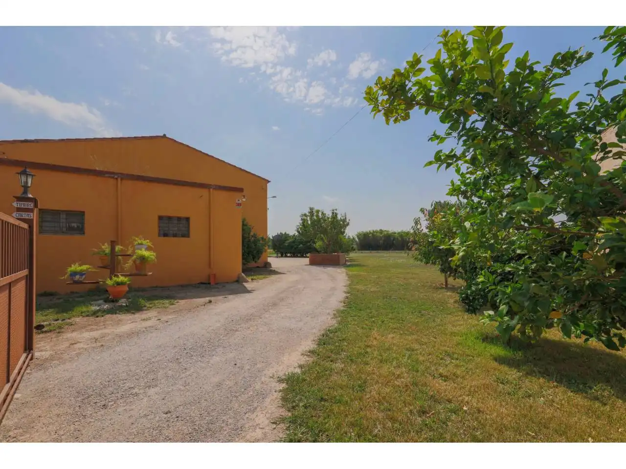Country homes for sale in Verges  with Air Conditioner, Private garden and Terrace