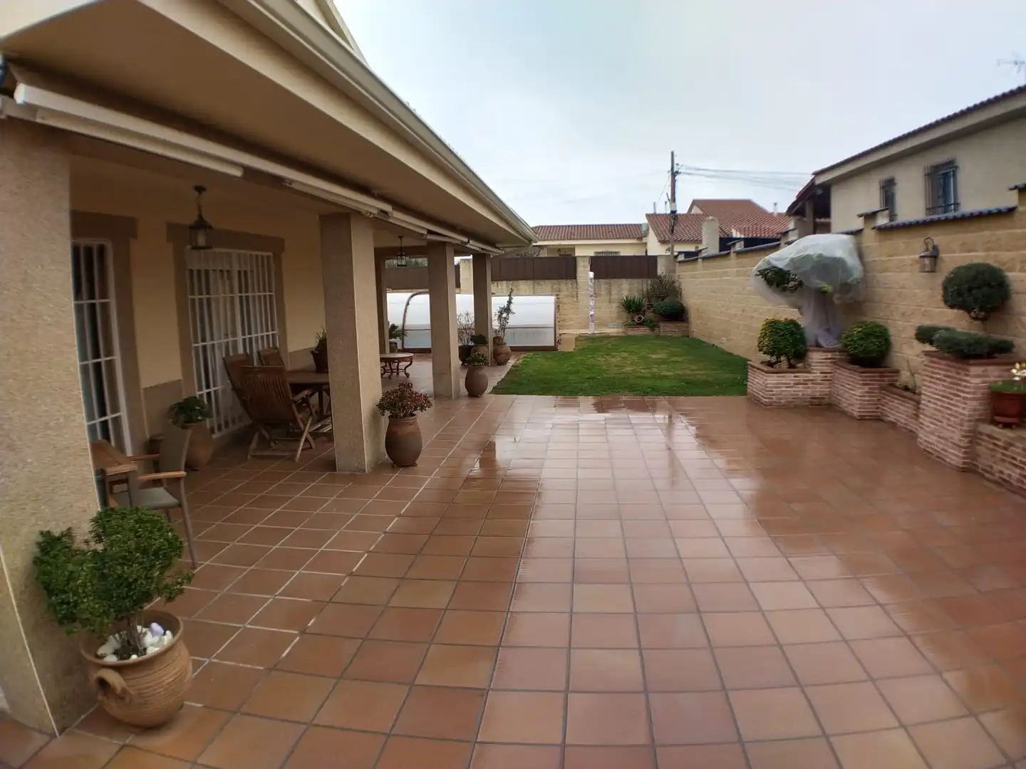 Terrassa de Casa o xalet en venda en Moraleja de Enmedio amb Aire condicionat, Calefacció i Jardí privat