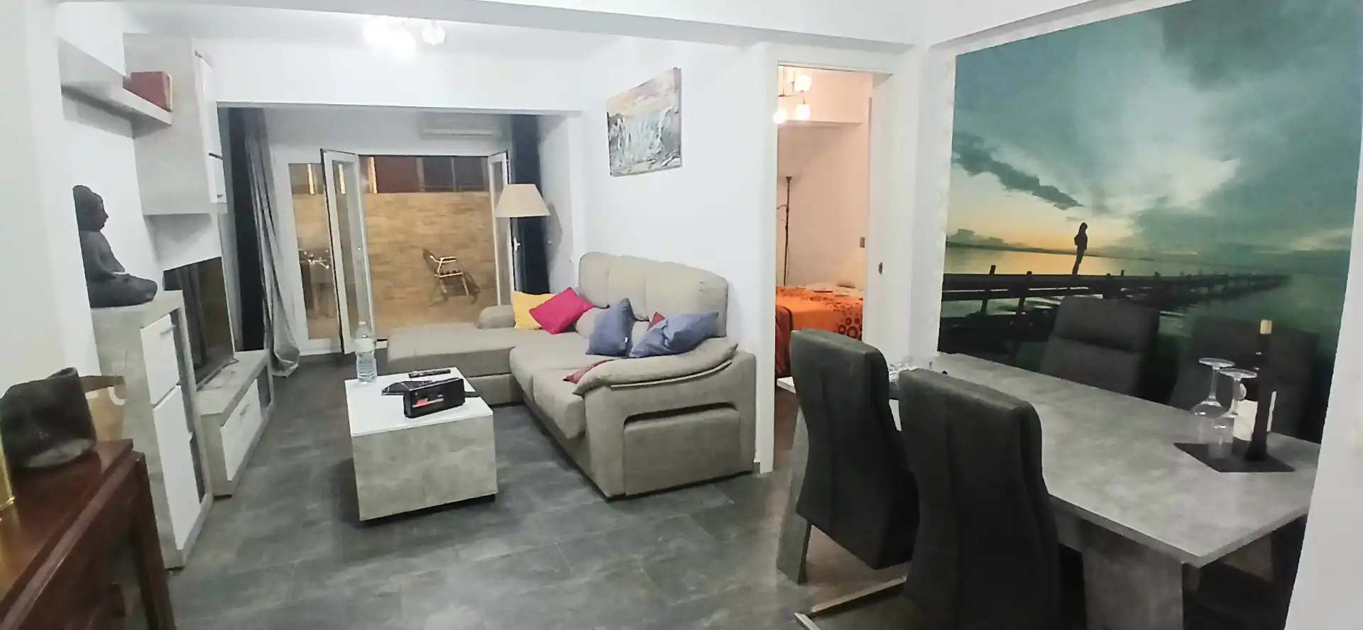 Sala d'estar de Pis de lloguer en Almería amb Aire condicionat, Terrassa i Moblat
