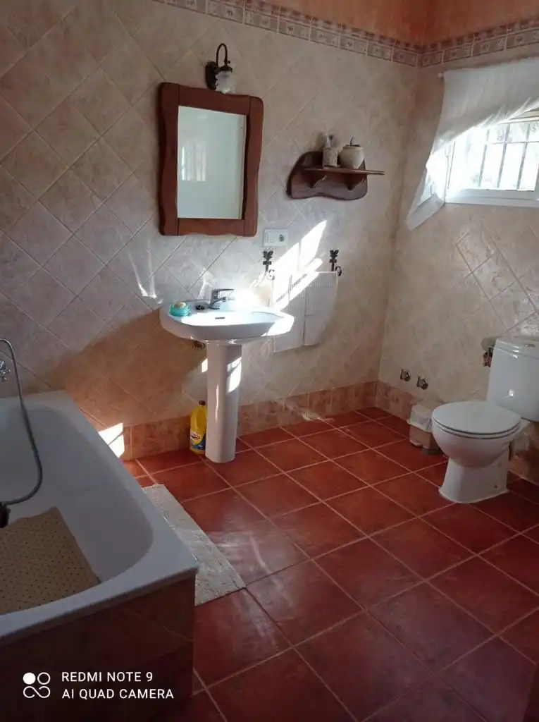 Bathroom of Country homes for sale in Valle de Abdalajís  with Storage room, Swimming Pool and Furnished