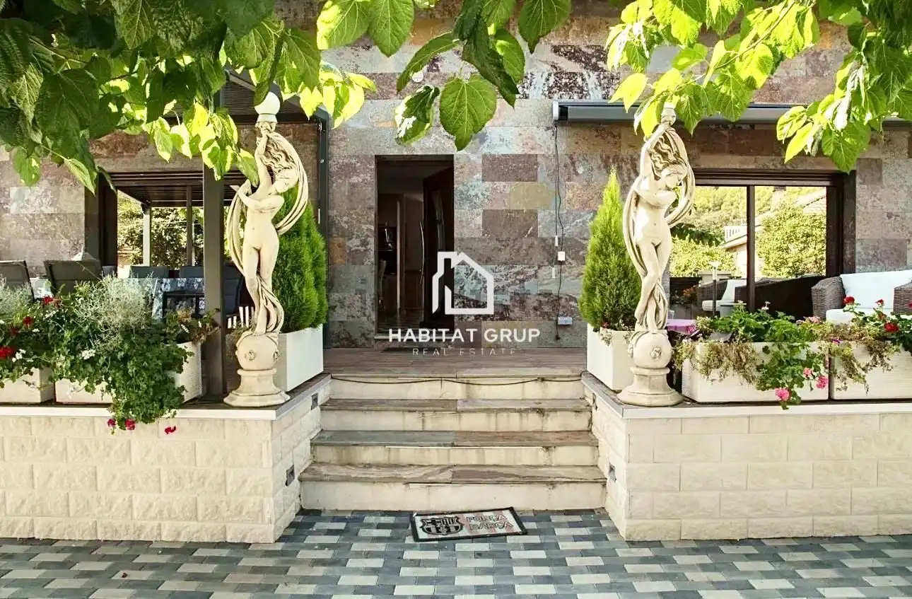 Terrassa de Casa o xalet en venda en Castellnou de Bages amb Aire condicionat, Calefacció i Jardí privat