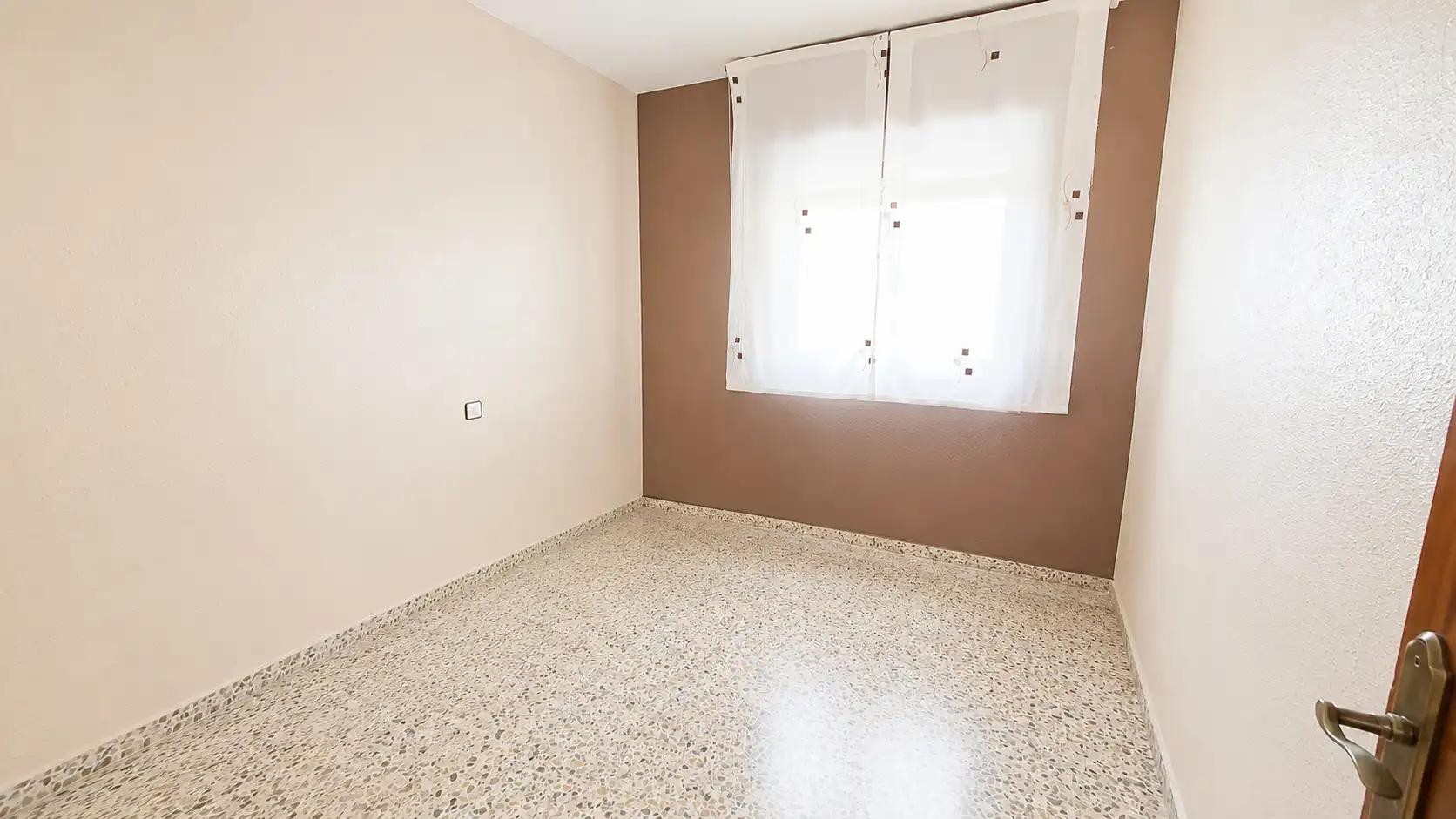 Dormitori de Casa adosada en venda en Motril amb Terrassa, Traster i Forn
