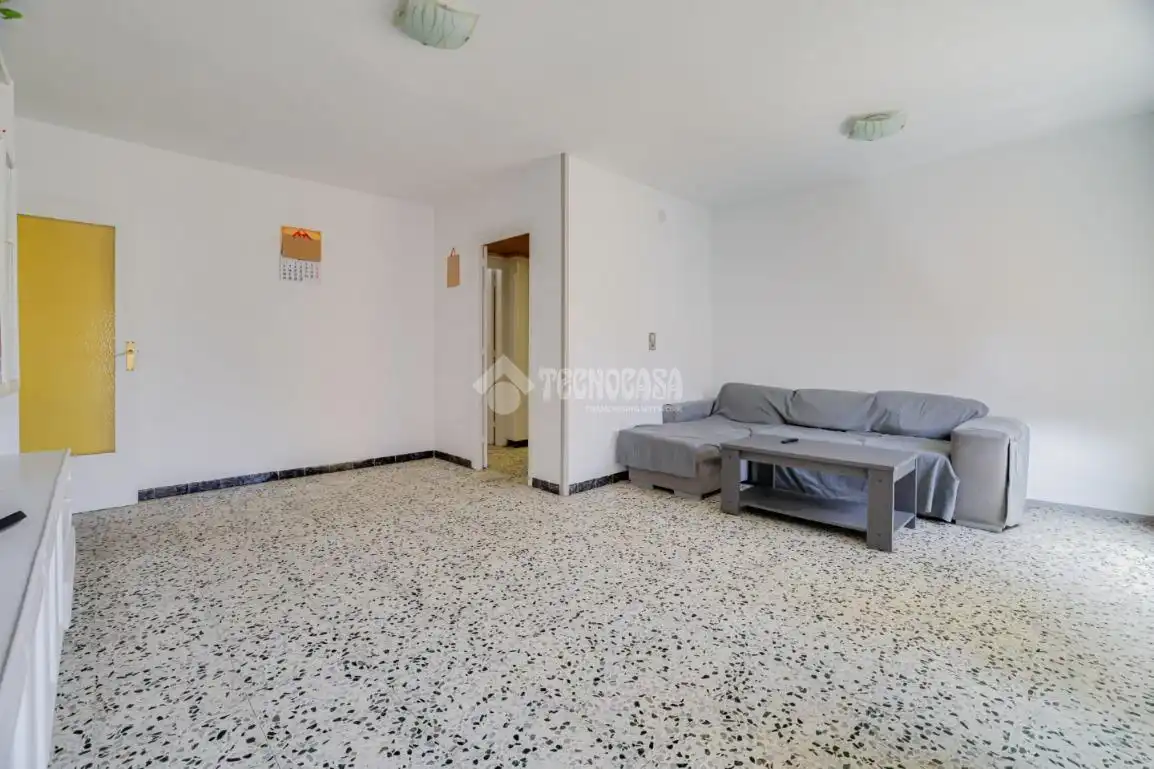 Appartamento con terrazza in vendita a Salut - Lloreda, imagen 8