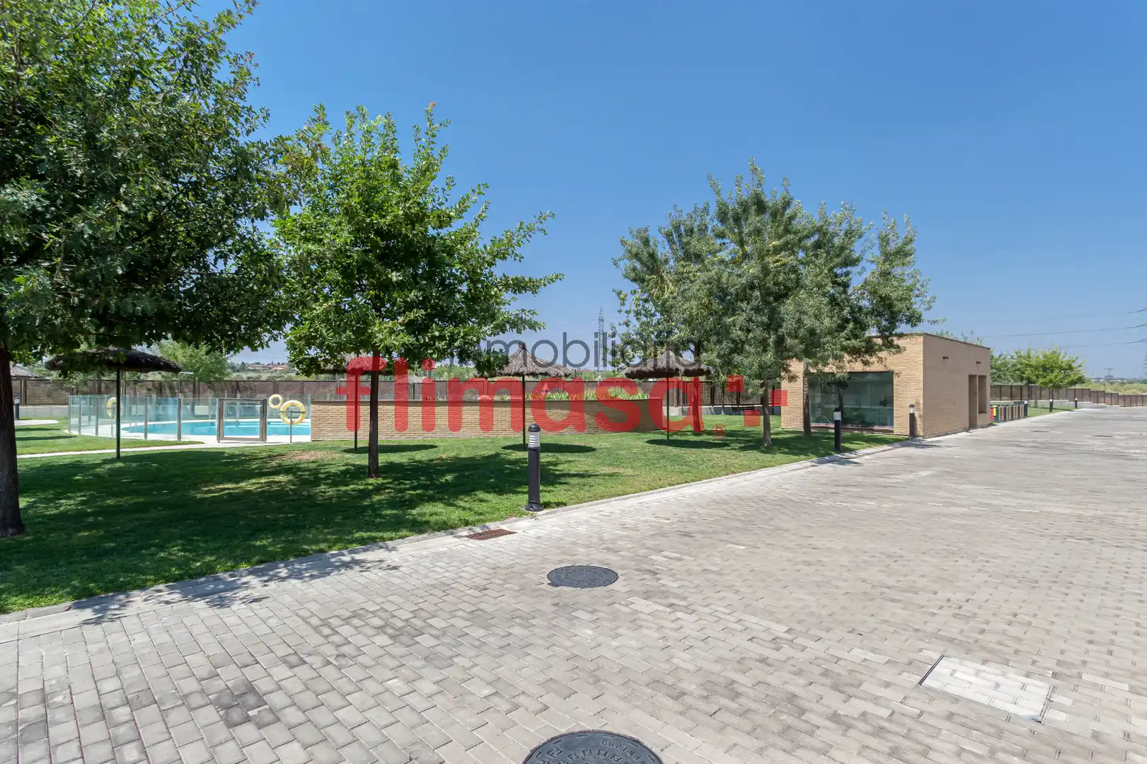 Parking of Detached homes for sale in Villaviciosa de Odón  with Air Conditioner, Heating and Private garden