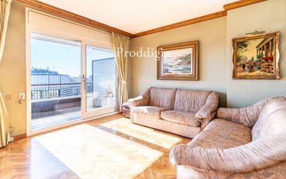 Living room of Flat for sale in  Barcelona Capital  with Heating, Terrace and Storage room