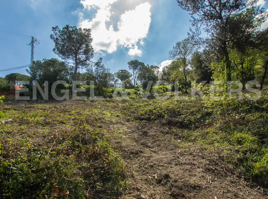 Terreno residencial en venta en Vilanova del Vallès, imagen 2