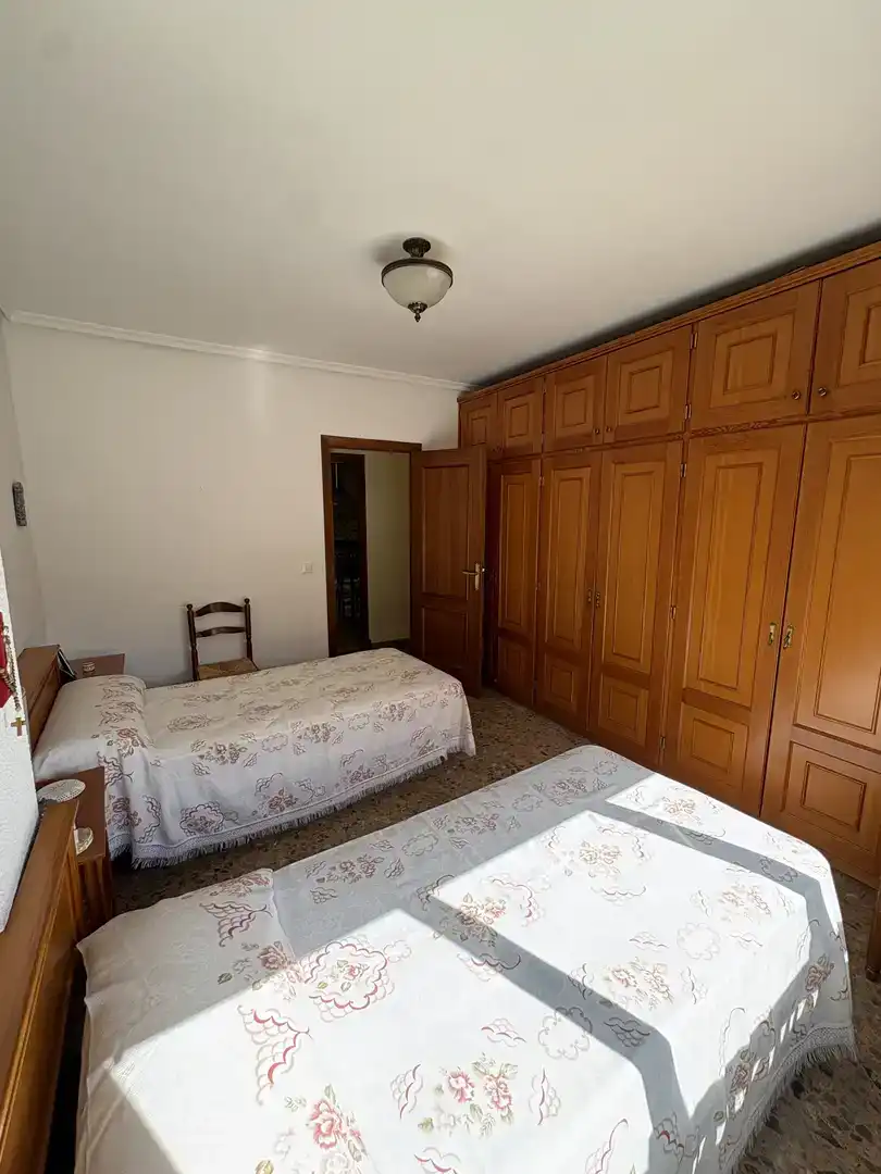 Schlafzimmer von Wohnung zum Verkauf in  Albacete Capital mit Klimaanlage und Balkon