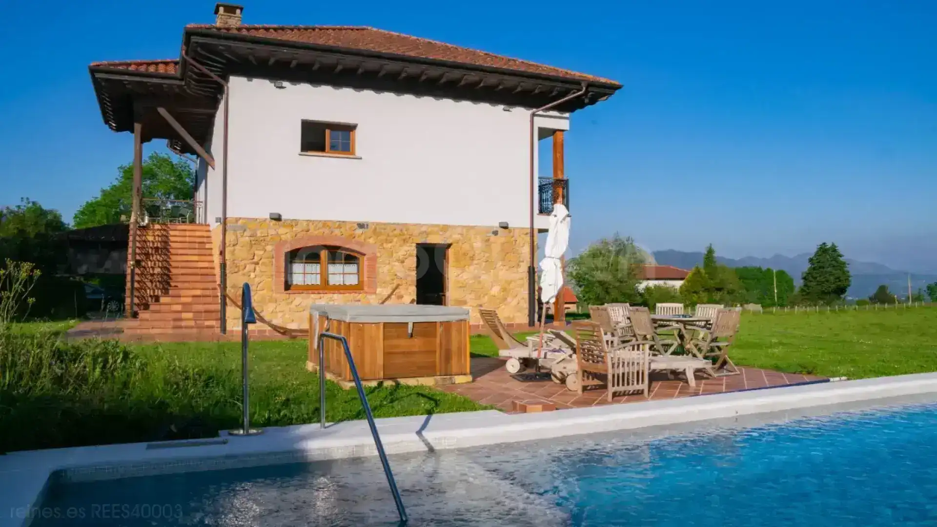 Villa con giardino in vendita a Lugar Hueges, 35B