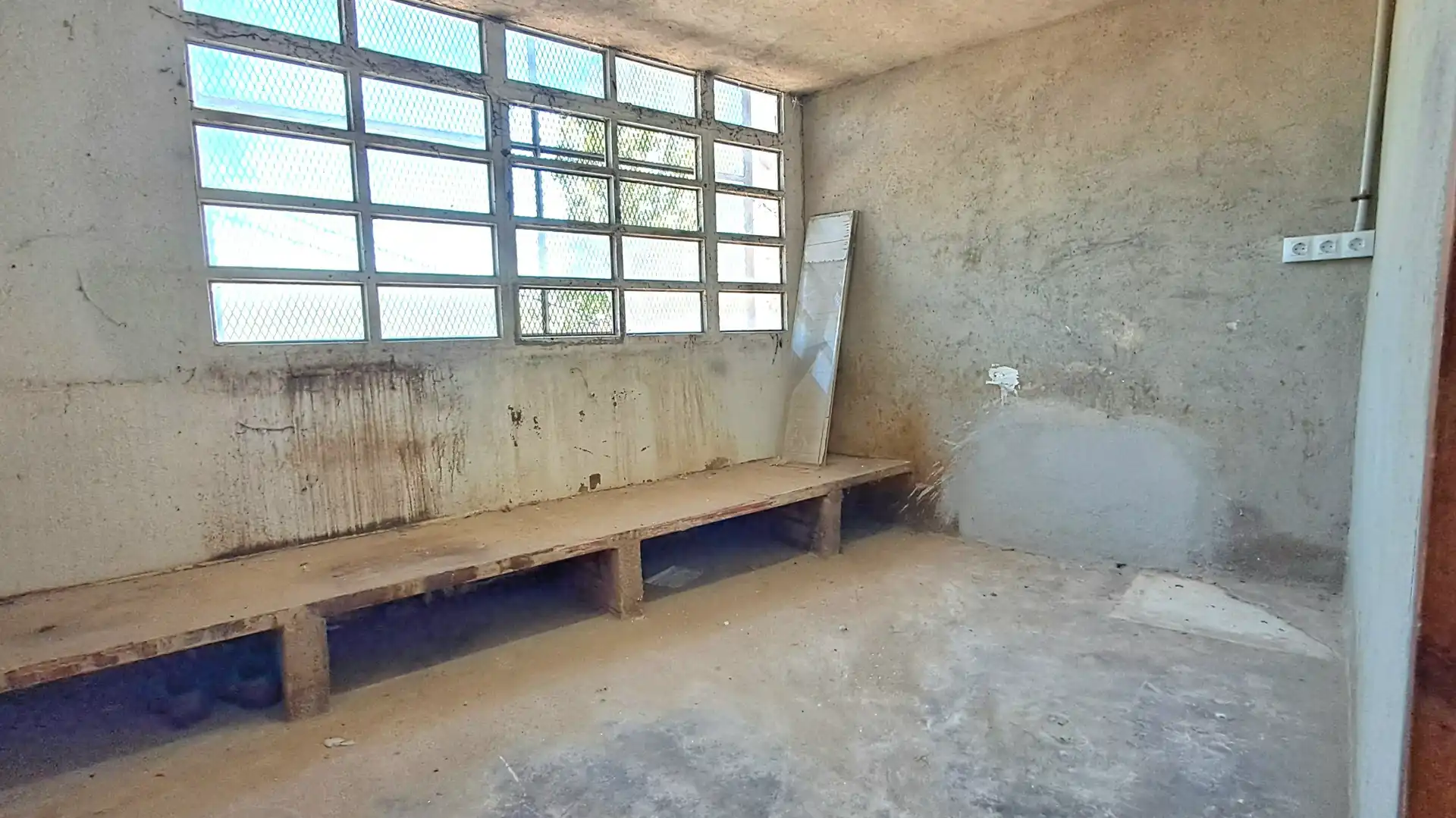 Fabrikhallen zum Verkauf in Sant Llorenç Savall