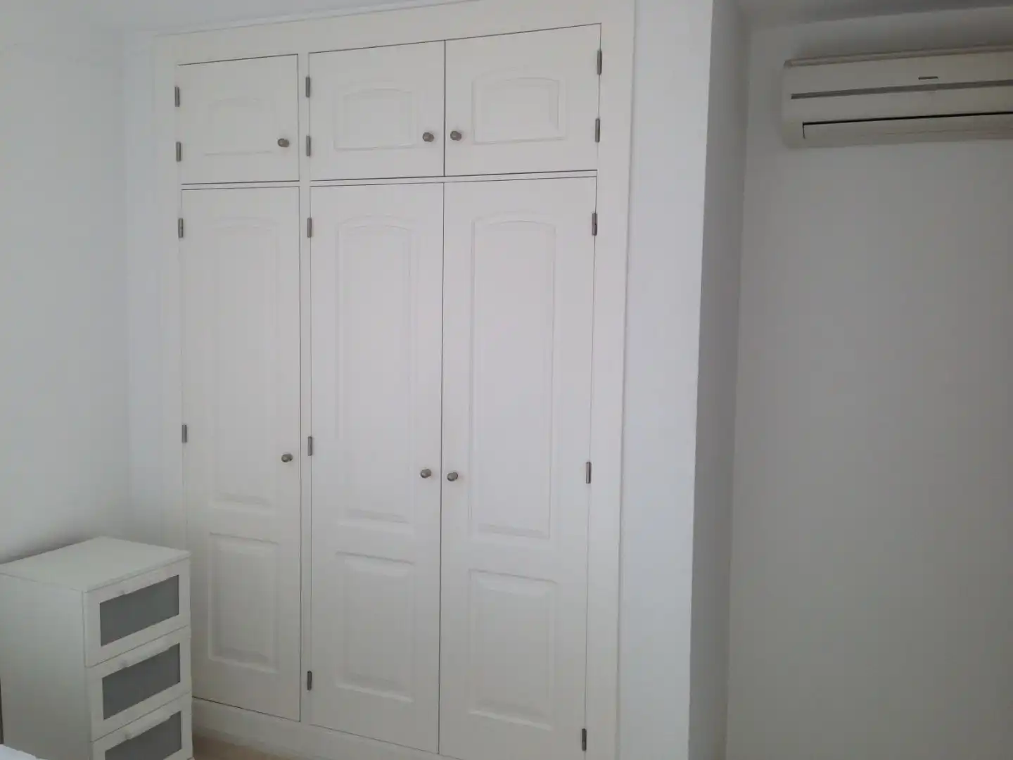 Dormitori de Apartament en venda en La Manga del Mar Menor amb Aire condicionat i Terrassa