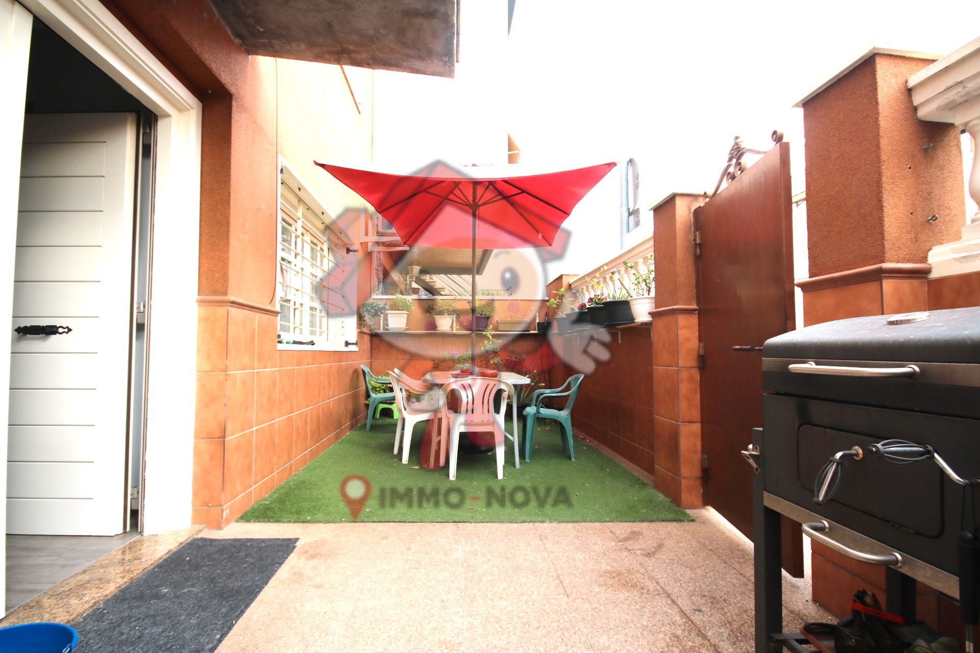 Terrassa de Casa adosada en venda en Mataró amb Calefacció, Parquet i Terrassa