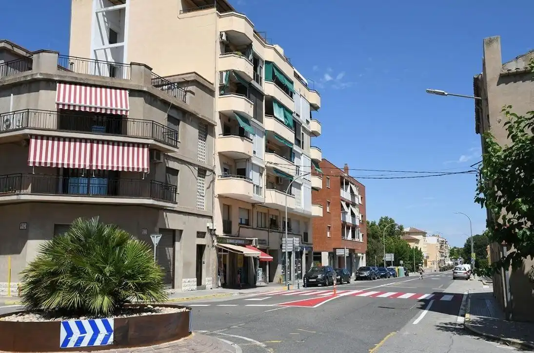 Außenansicht von Fabrikhallen zur Miete in Santa Margarida I Els Monjos