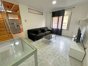 Dúplex en venda a Calle Carrer de Girona 272