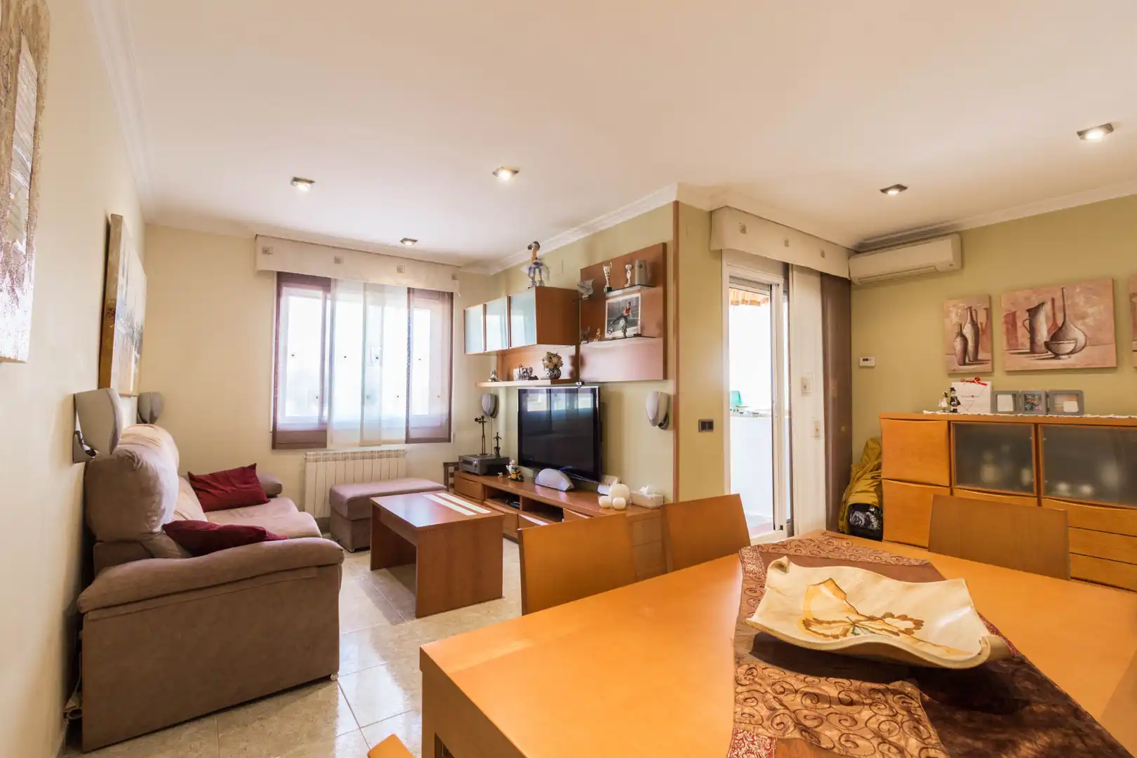Living room of Detached homes for sale in Cambrils  with Air Conditioner, Heating and Private garden