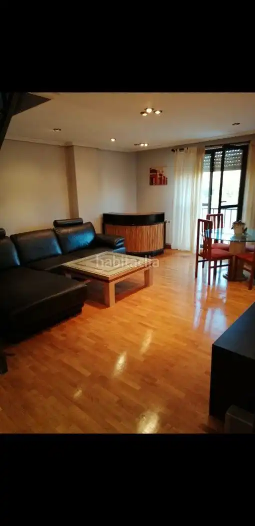 Flat for sale in Calle de las Huertas 1